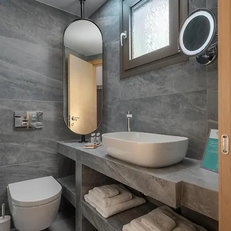 Alpe Luxury Penelope Collection アパートホテル 4*