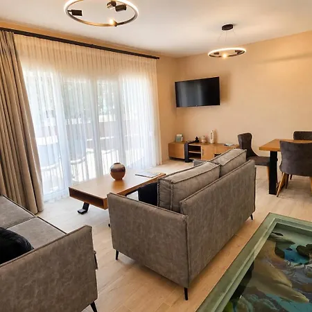 Aparthotel Alpe Luxury Penelope Collection 4*