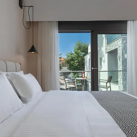 Alpe Luxury Penelope Collection Ξενοδοχείο με διαμερίσματα 4*